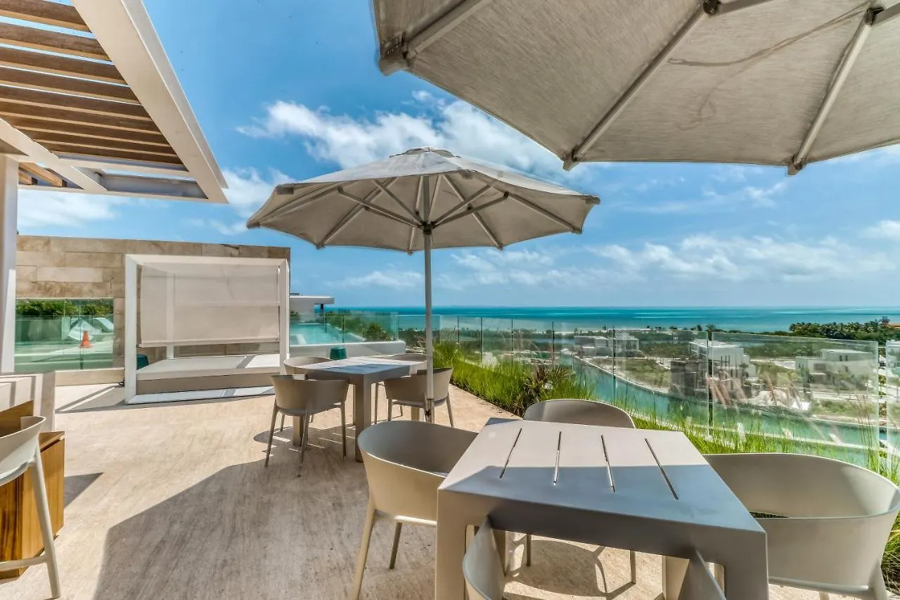Condos @ Riva Cancun