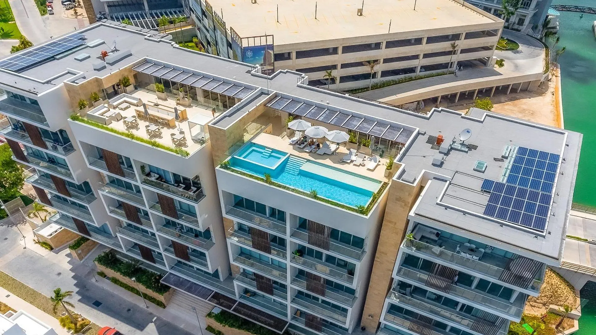 Apartment Condos @ Riva Cancun